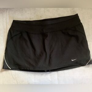 Nike Women's Black Dri-FIT Tennis Golf Running Skort Skirt w/ Shorts
